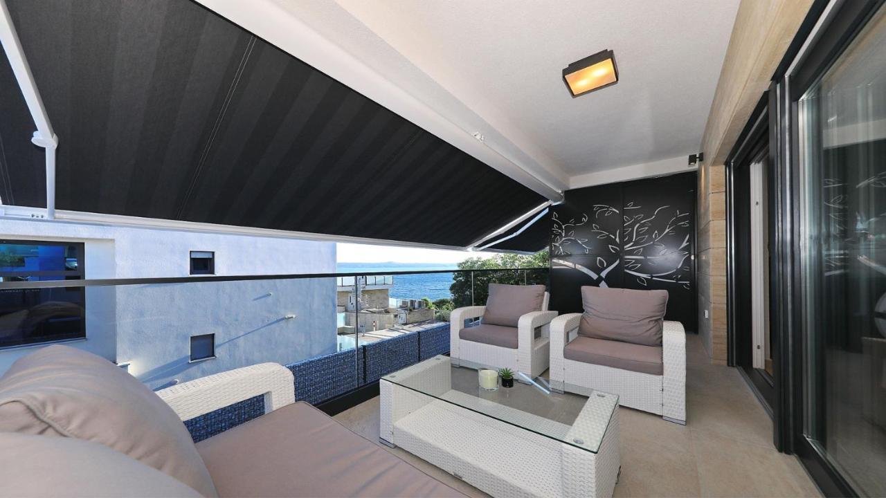 Adastra Apartments Maslenica Exterior photo